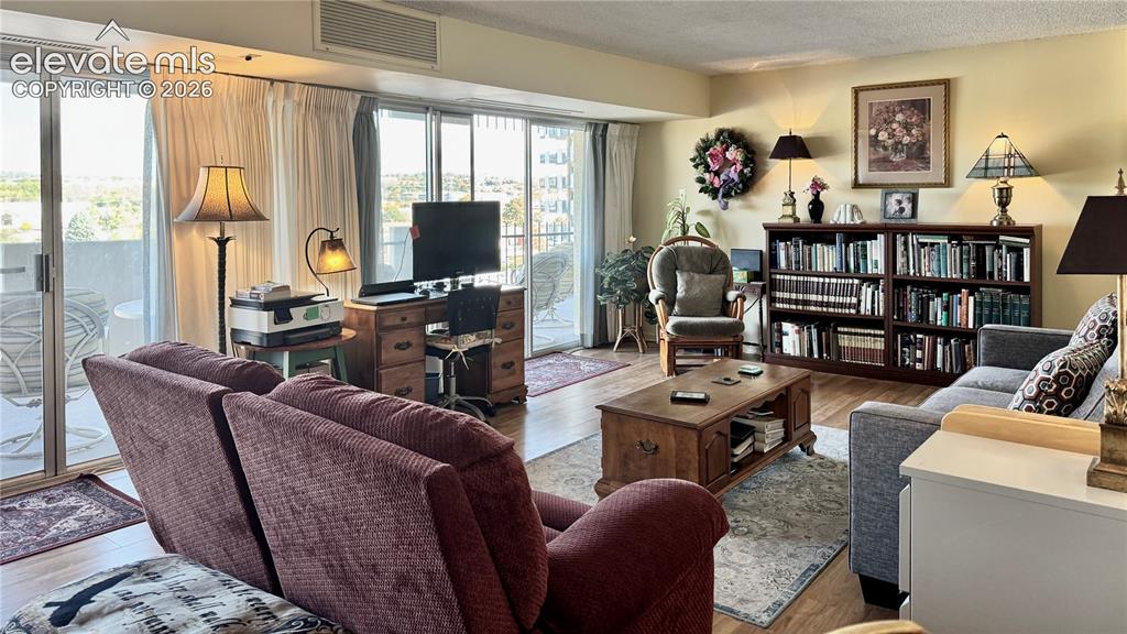 Image 9 of 25: Living Room