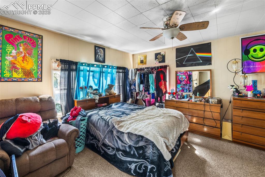 Image 14 of 47: Bedroom