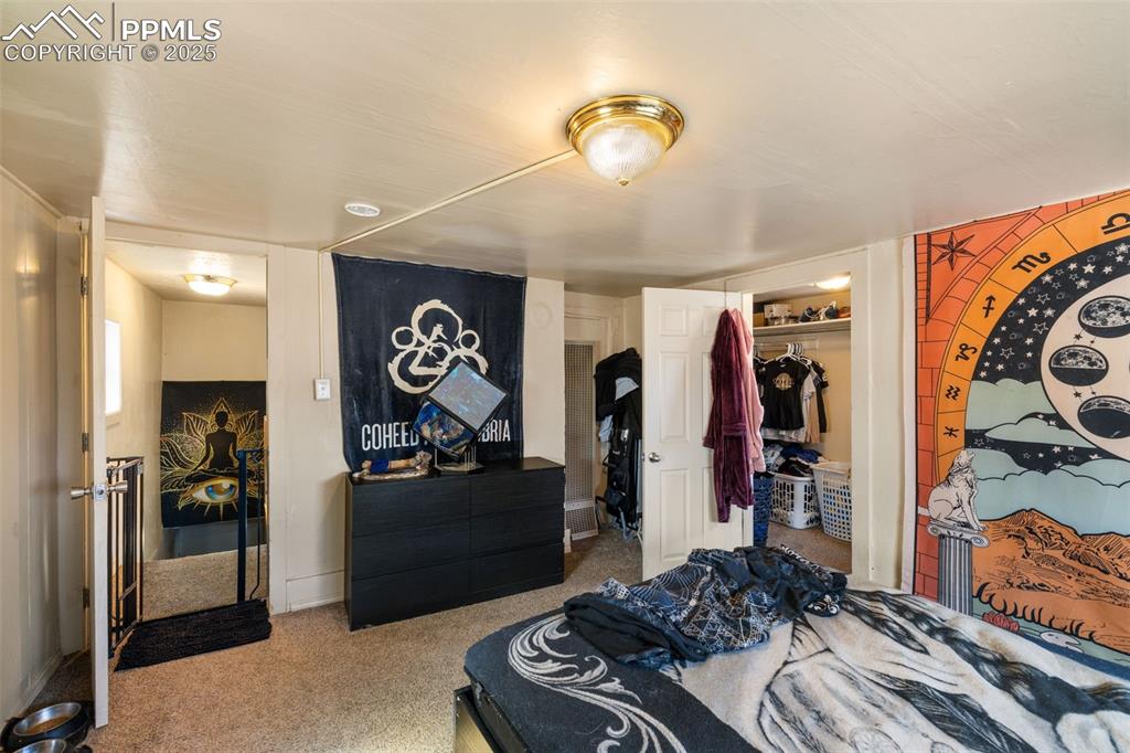 Image 20 of 47: Bedroom