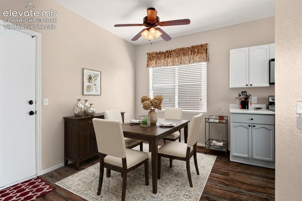 Image 13 of 46: Virtually staged breakfast nook