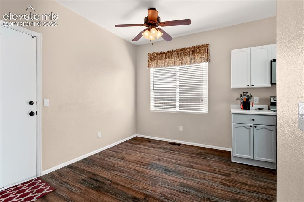 Image 14 of 46: Current photo of breakfast nook