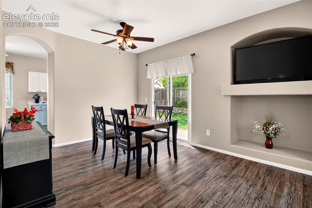 Image 8 of 46: Dining Area