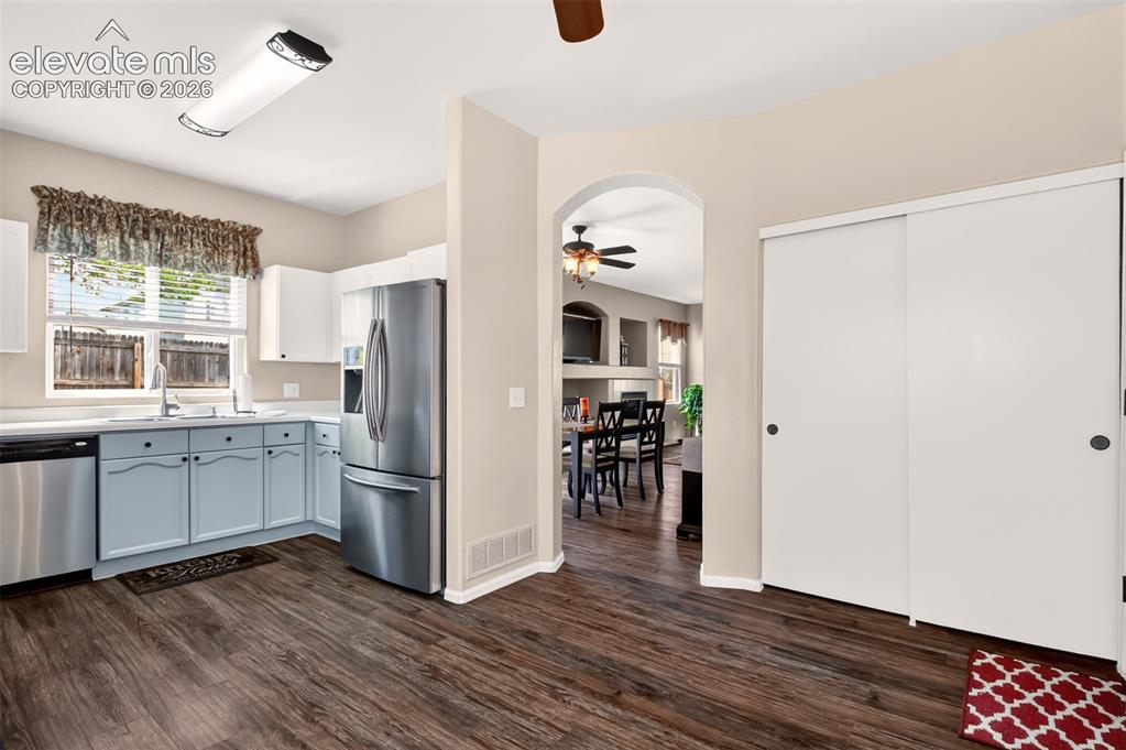 Image 9 of 46: Large pantry!