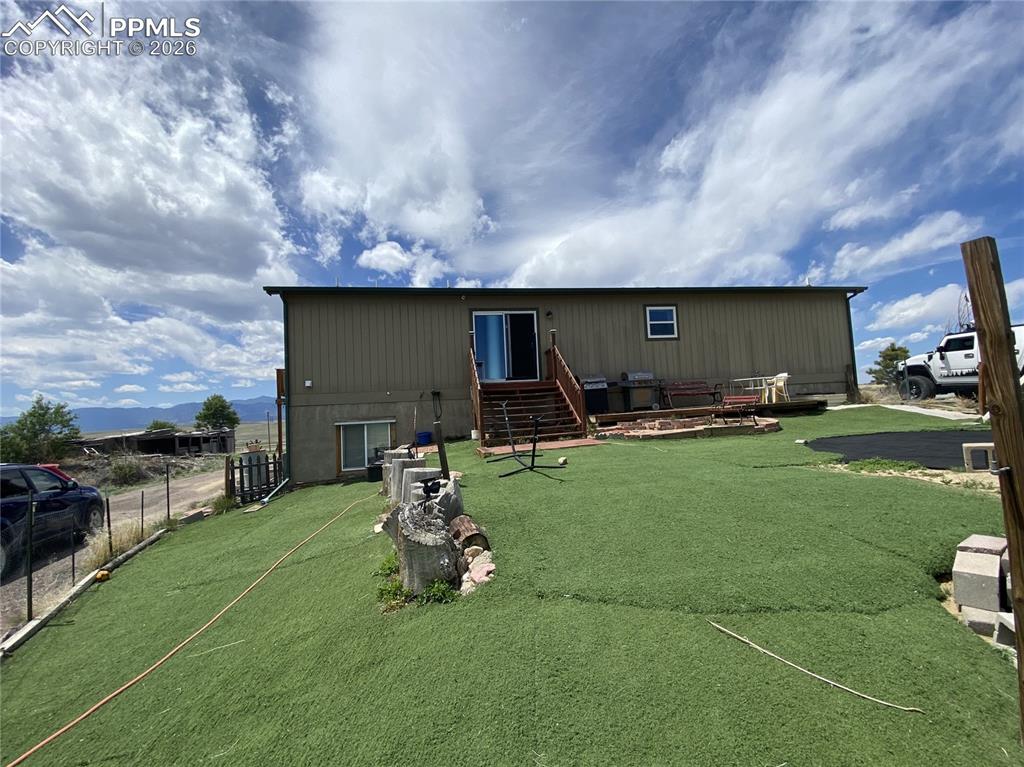 Image 28 of 50: Spacious fully fenced backyard