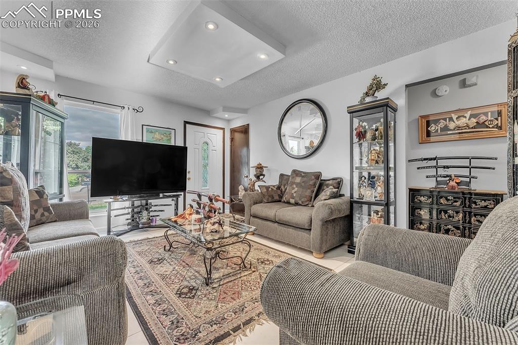 Image 6 of 45: Living Room