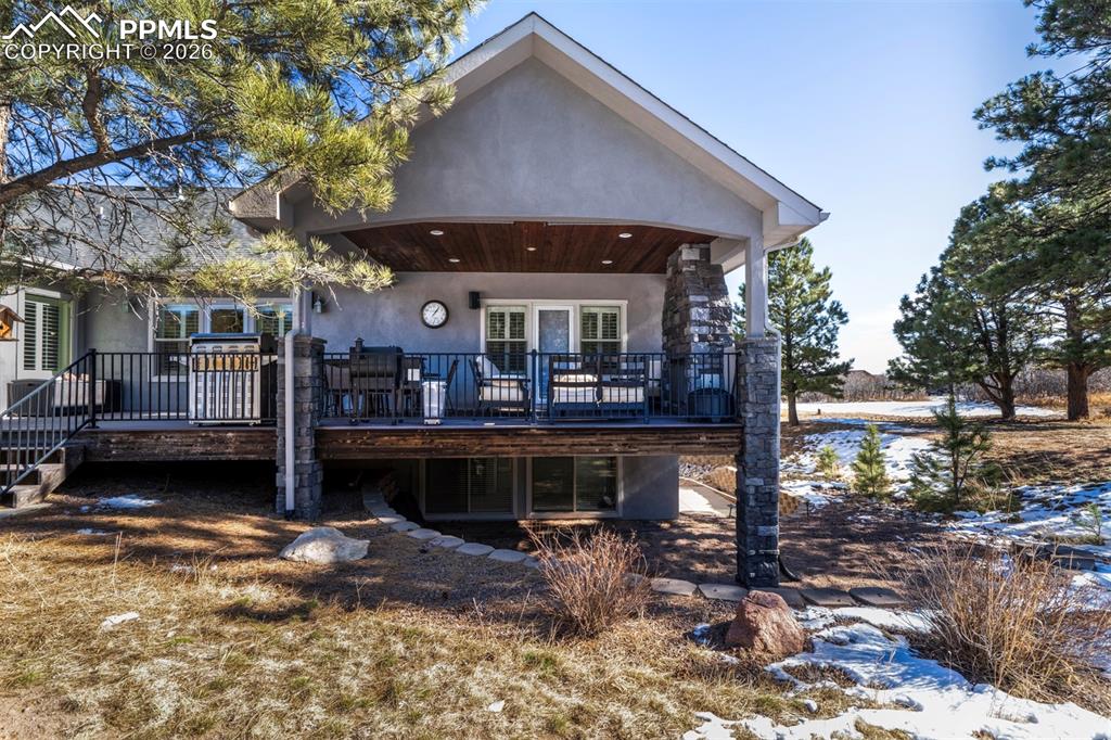 Image 35 of 42: Back of Structure