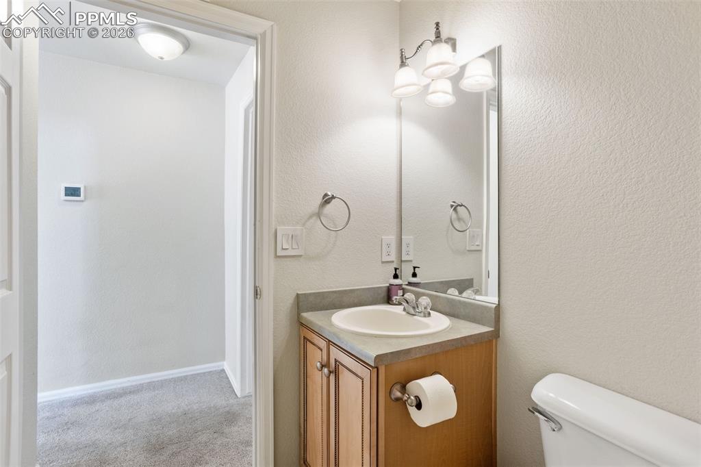 Image 11 of 33: Bathroom