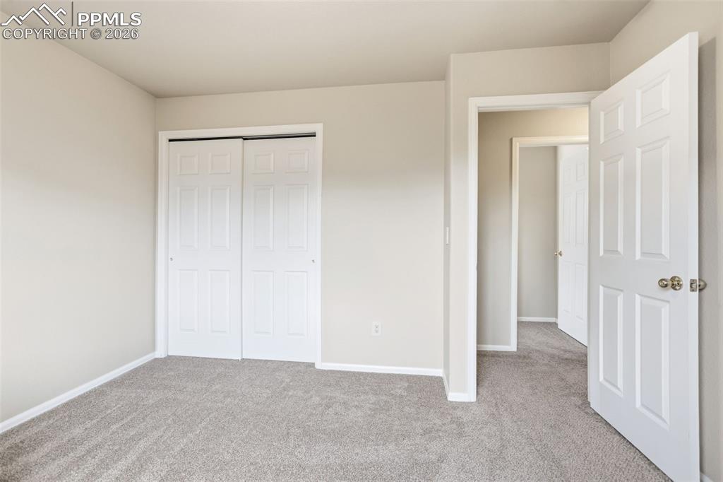 Image 20 of 33: Bedroom