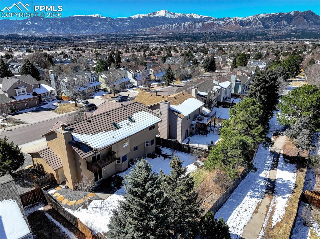 Image 26 of 28: Property backs to community trail