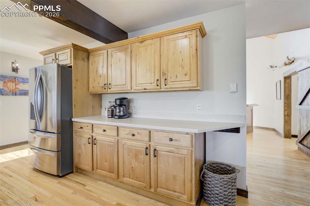 Image 12 of 50: Kitchen