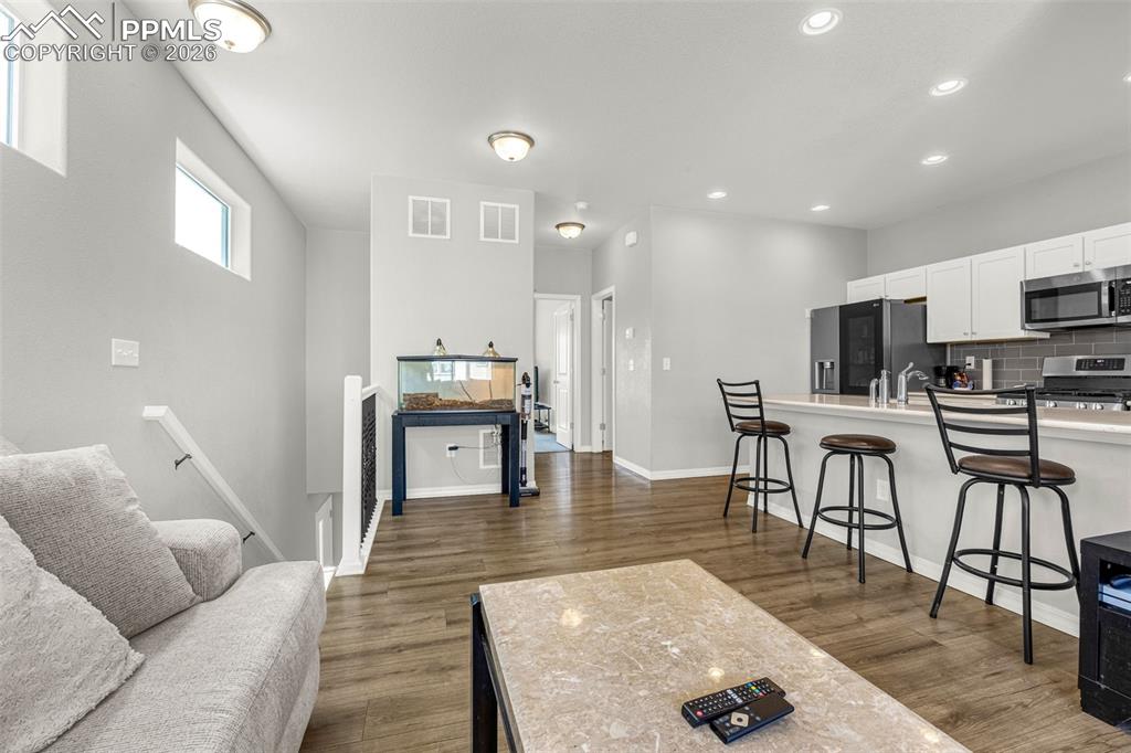 Image 8 of 20: Living Room