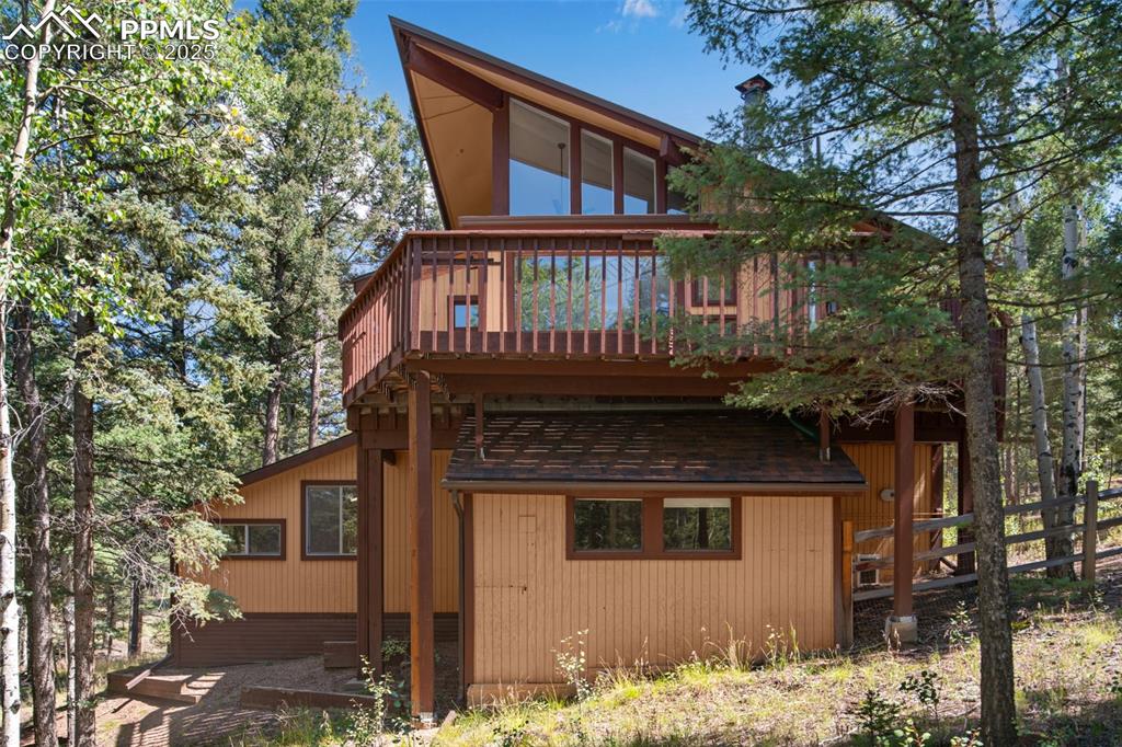 Image 36 of 46: Back of Structure