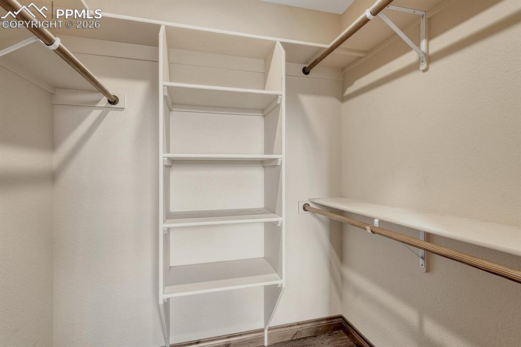 Image 28 of 50: Closet