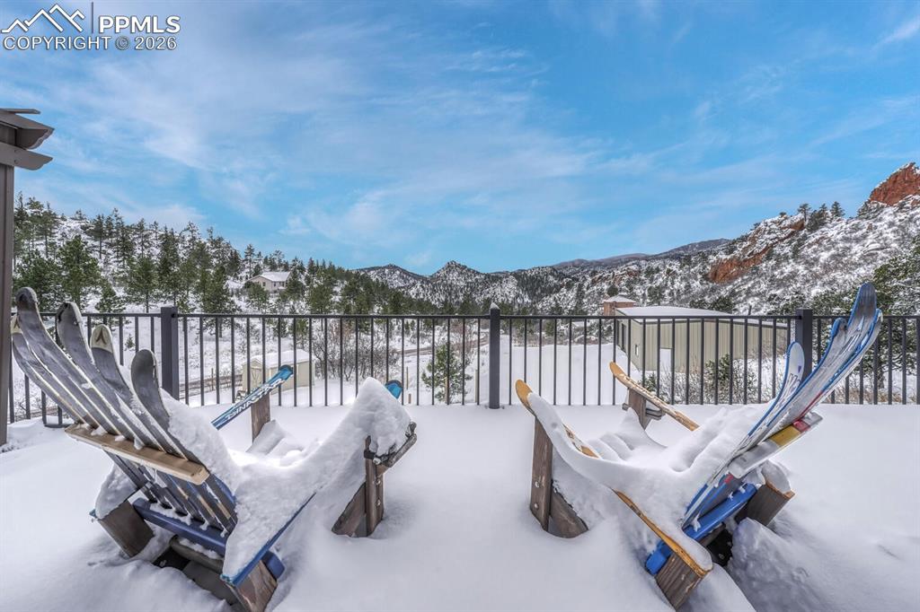 Image 49 of 50: Patio