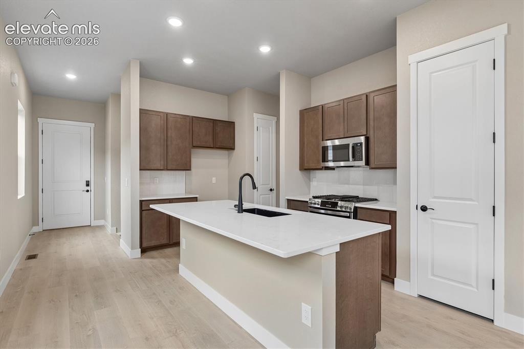 Image 5 of 22: Kitchen