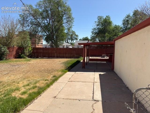 Image 11 of 48: Yard