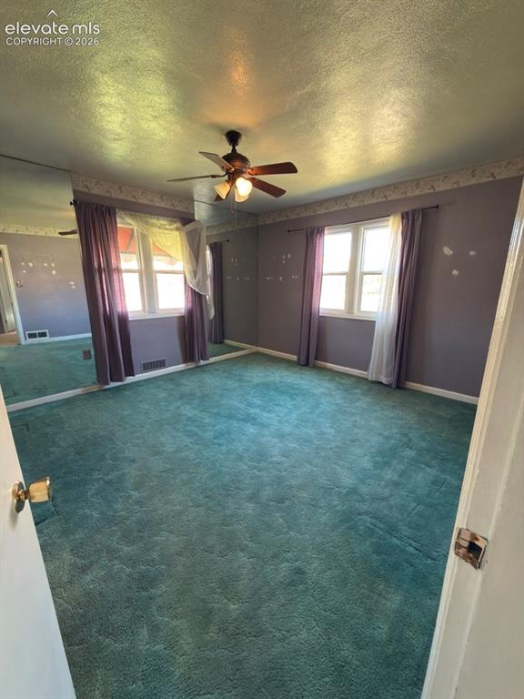 Image 16 of 48: Bedroom
