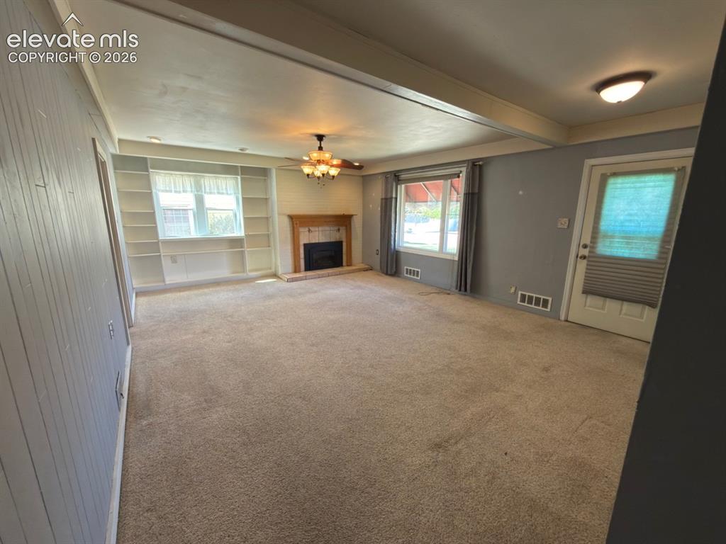 Image 4 of 48: Living Room