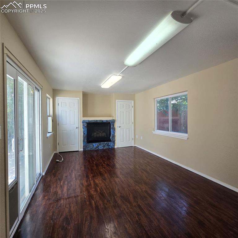 Image 2 of 28: Living Room