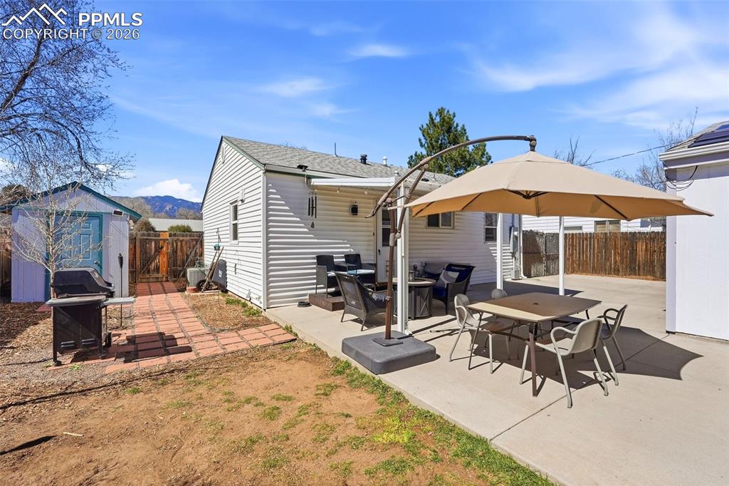 Image 30 of 49: Back of Structure