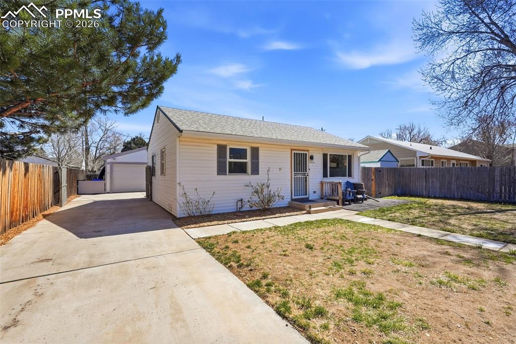 Image 48 of 49: Front of Structure