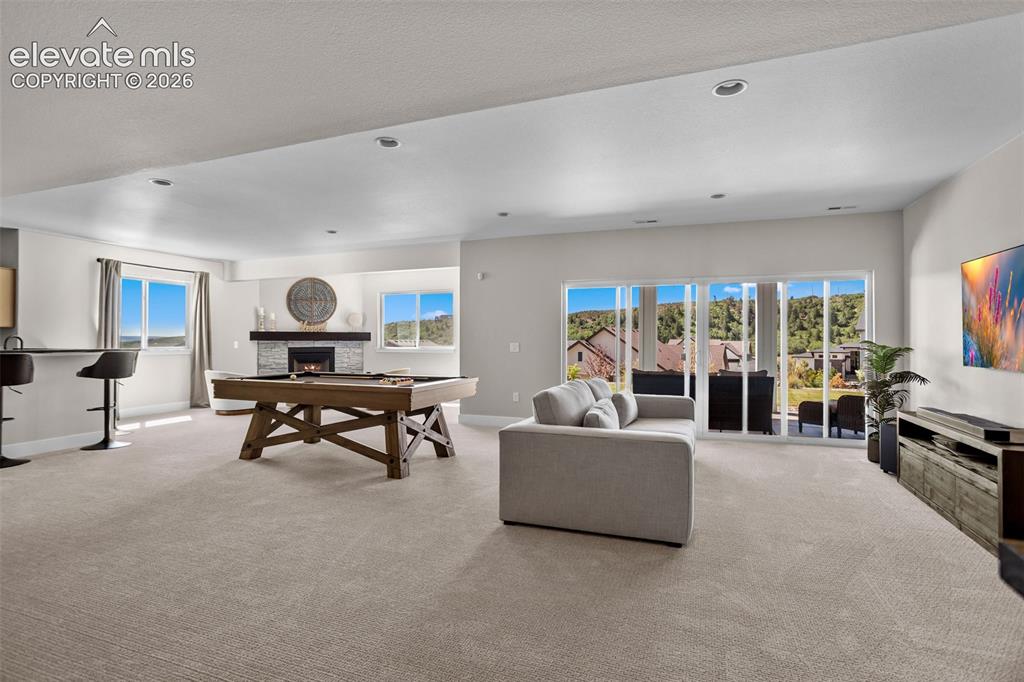 Image 16 of 29: Open Concept family room