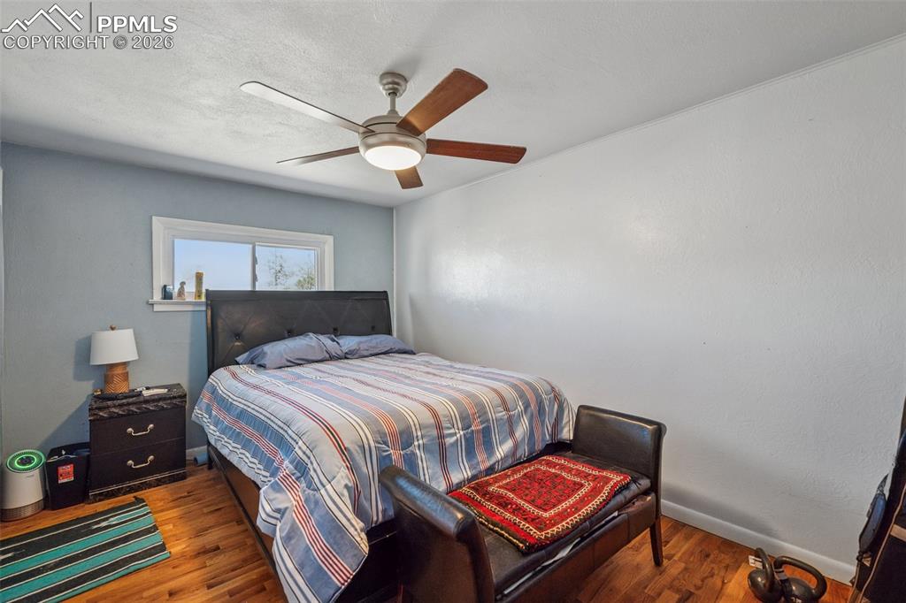 Image 21 of 49: House #1