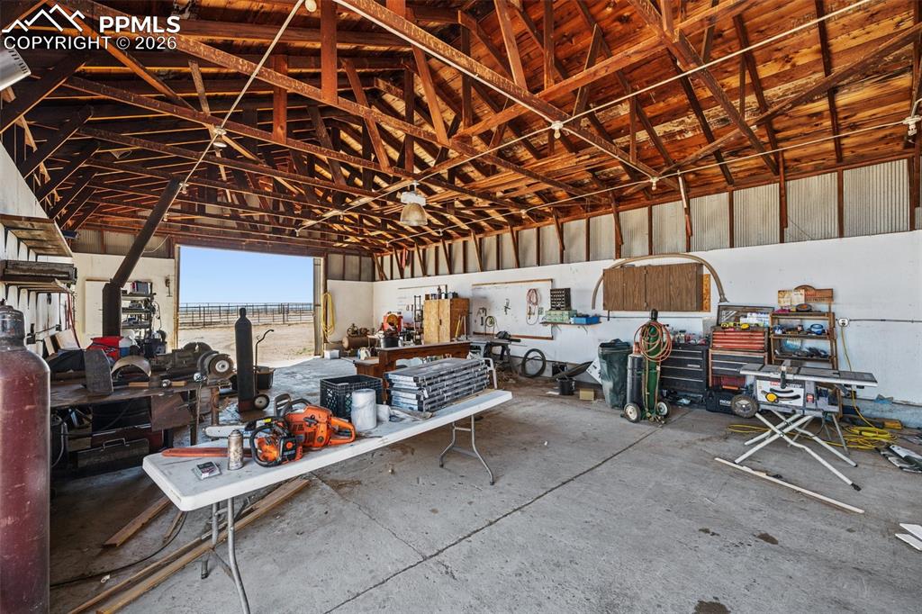 Image 31 of 49: Shop