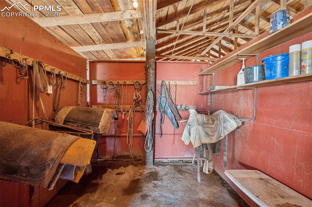 Image 36 of 49: Barn