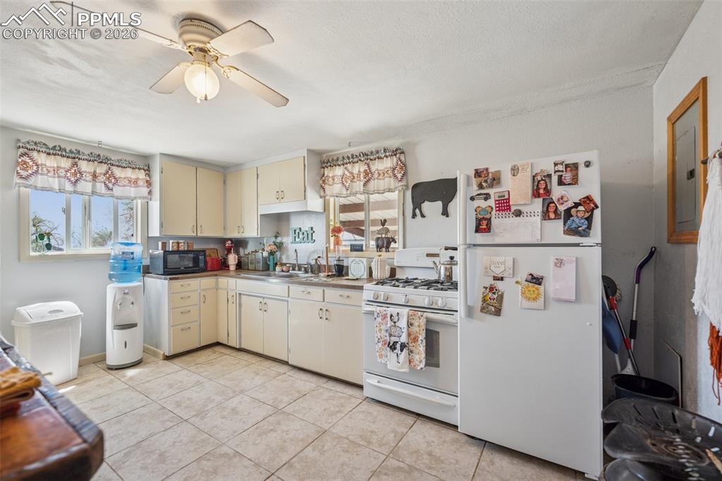 Image 41 of 49: House #2