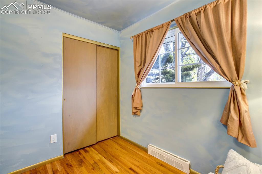 Image 20 of 41: Bedroom