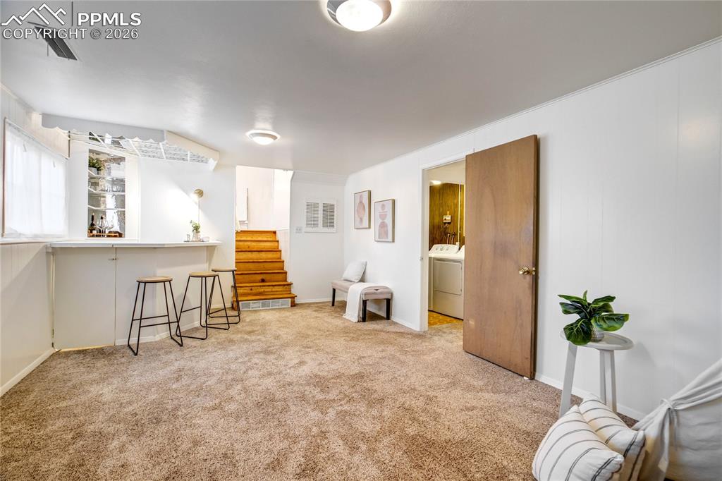 Image 26 of 41: Family Room