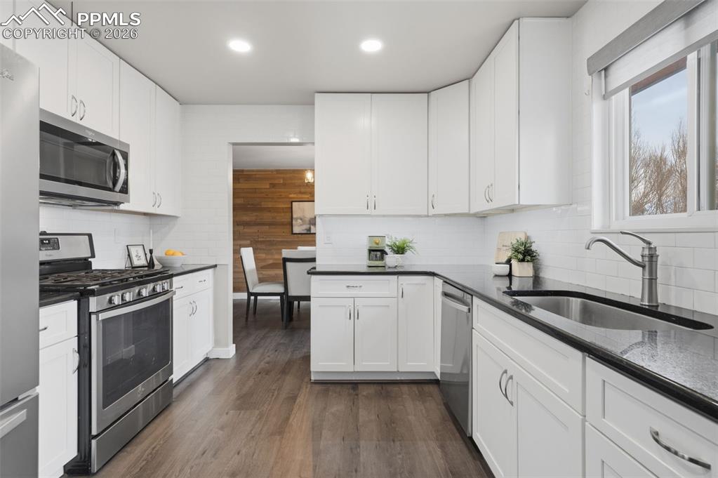 Image 12 of 50: Kitchen full view