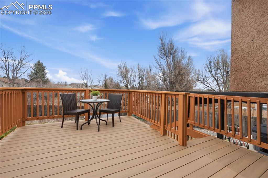 Image 41 of 50: Deck shot from kitchen sliding doors