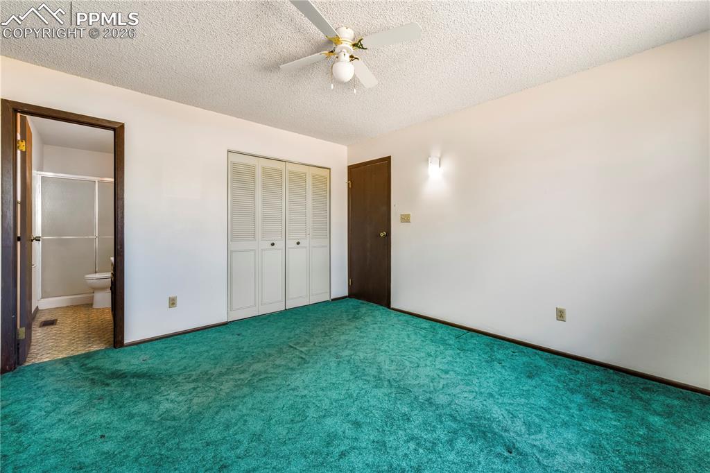 Image 13 of 50: Bedroom