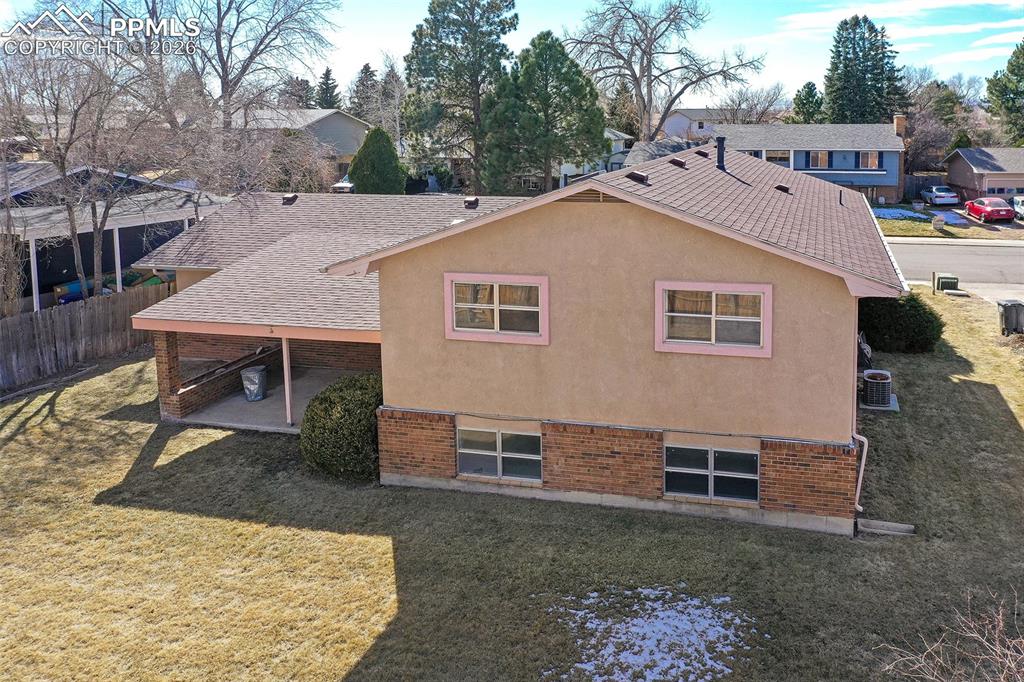 Image 37 of 50: Back of Structure