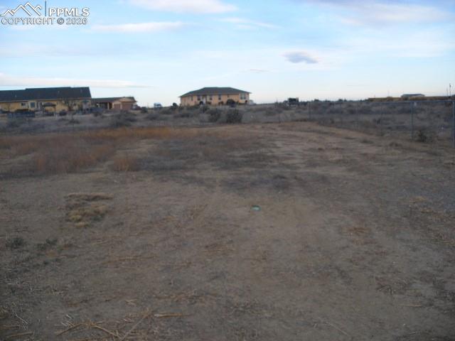 Image 13 of 45: Yard