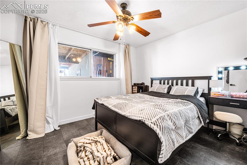 Image 10 of 22: Bedroom