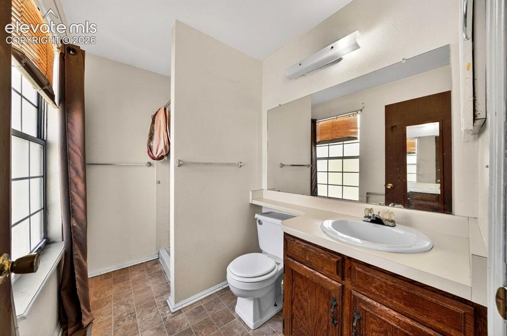 Image 13 of 30: 3/4 private Primary Bath