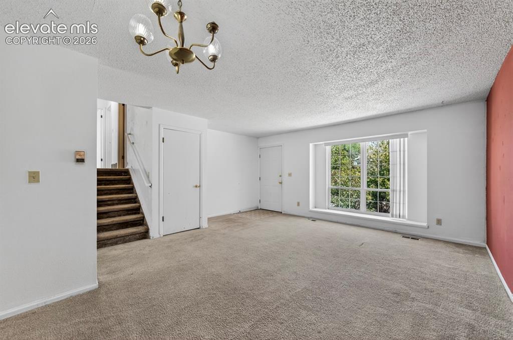 Image 5 of 30: Living Room