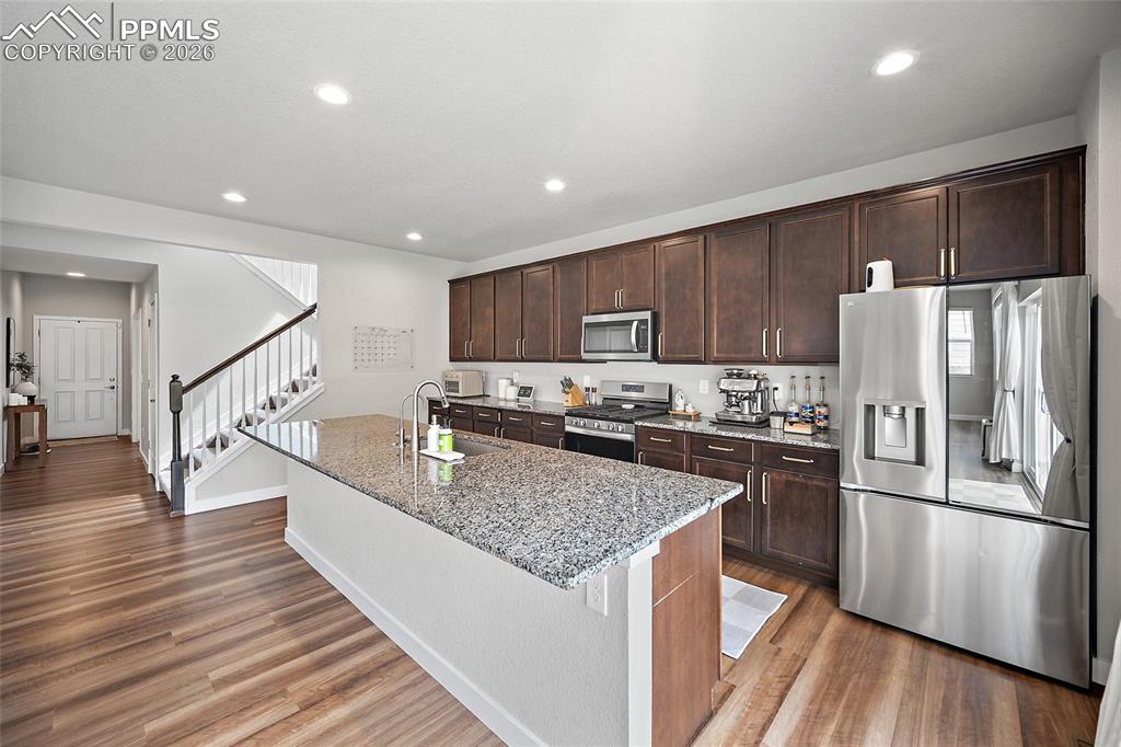 Image 10 of 49: Kitchen