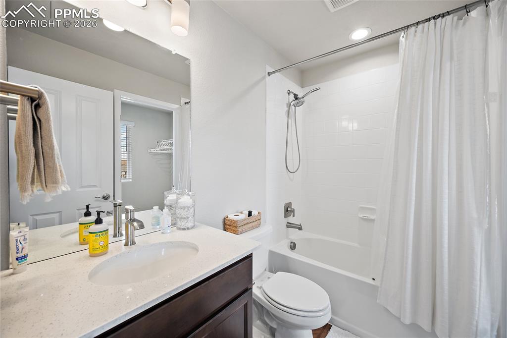 Image 28 of 49: Secondary Suite attached bathroom