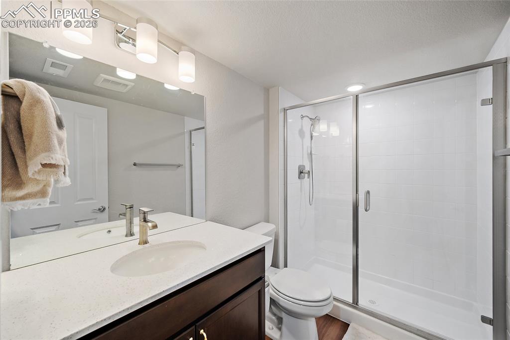 Image 38 of 49: Basement bathroom