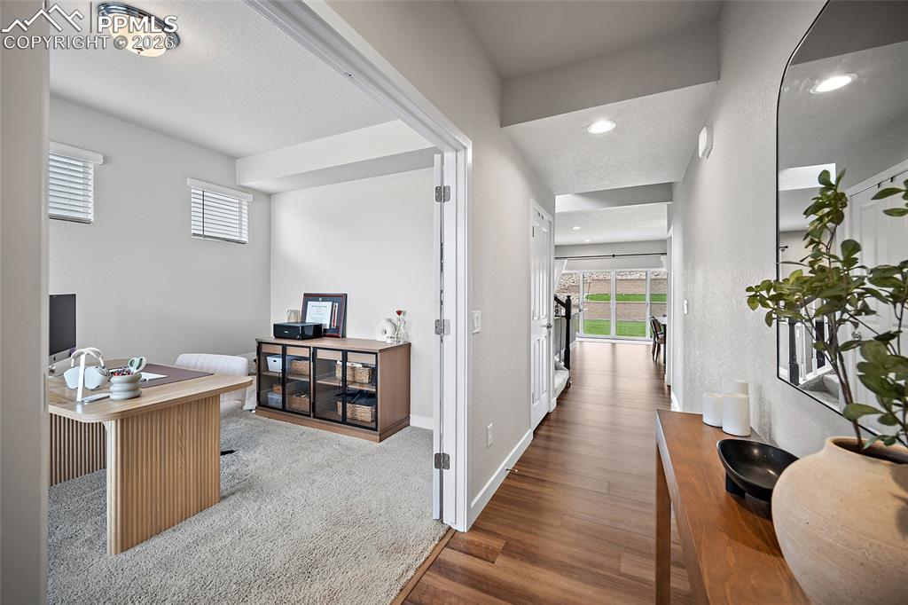 Image 4 of 49: Entryway, Office