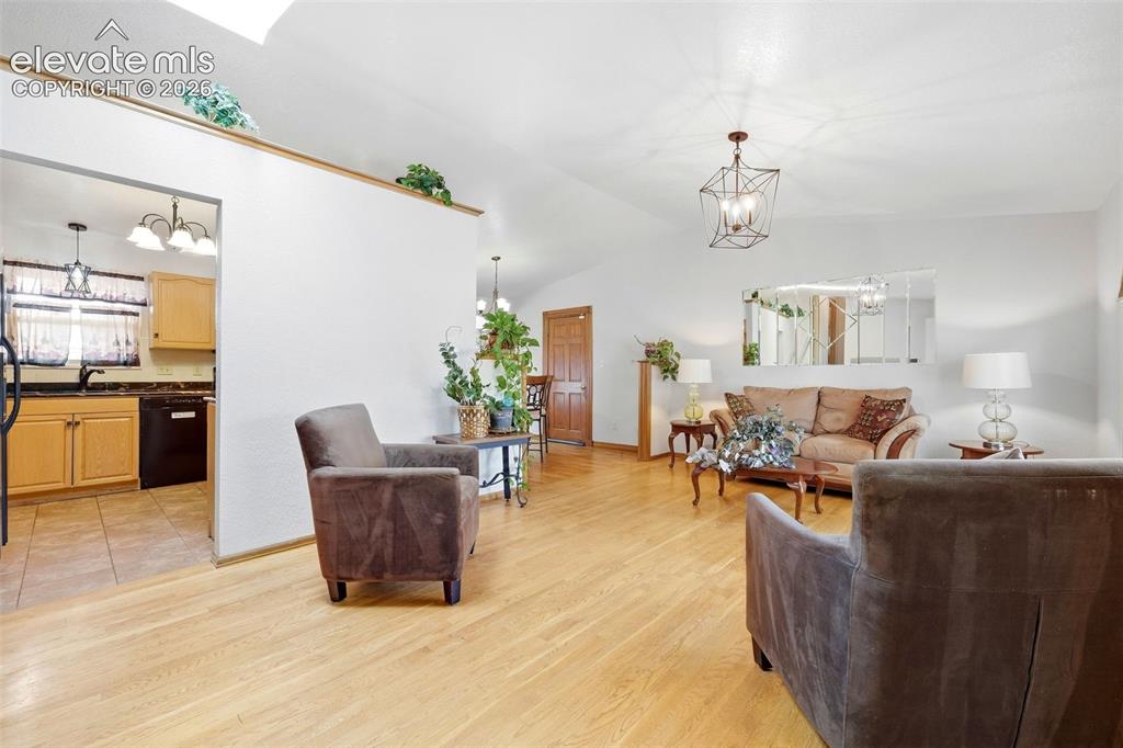 Image 6 of 50: Living Room