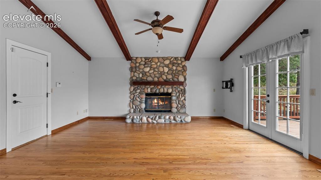 Image 19 of 49: Family Room