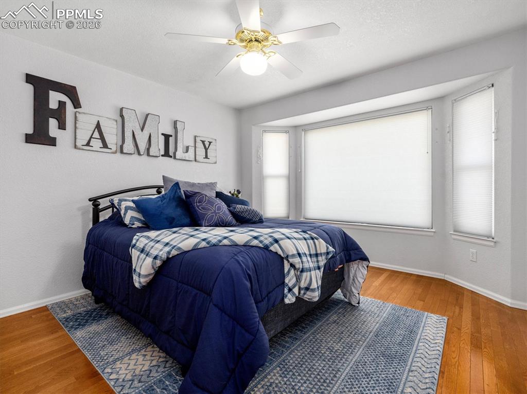 Image 11 of 41: Bedroom