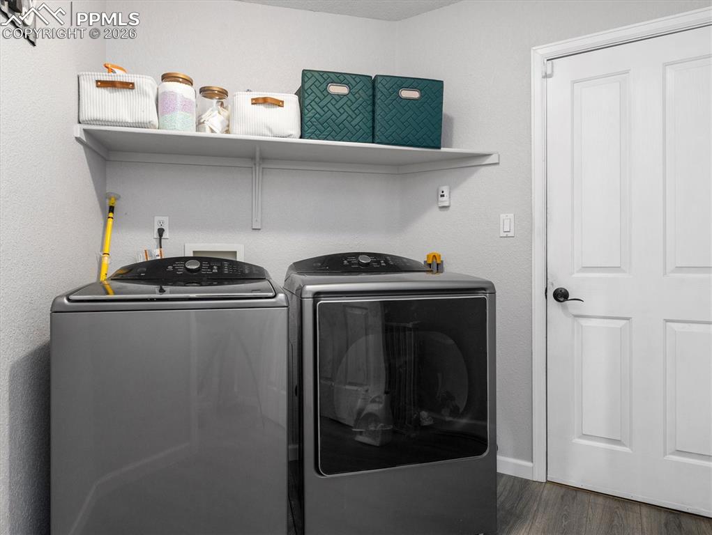 Image 25 of 41: Laundry