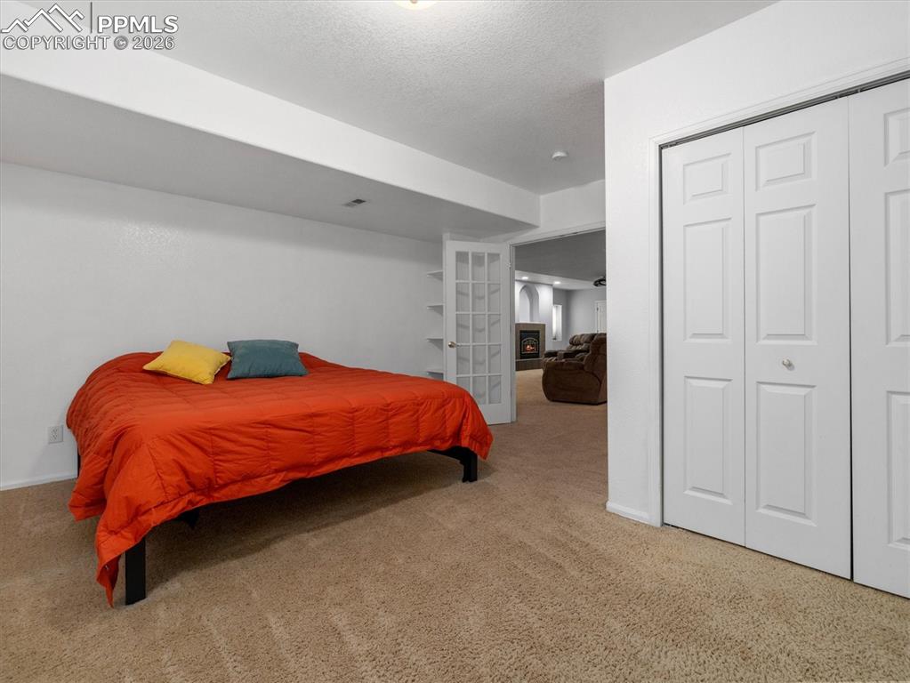 Image 36 of 41: Bedroom