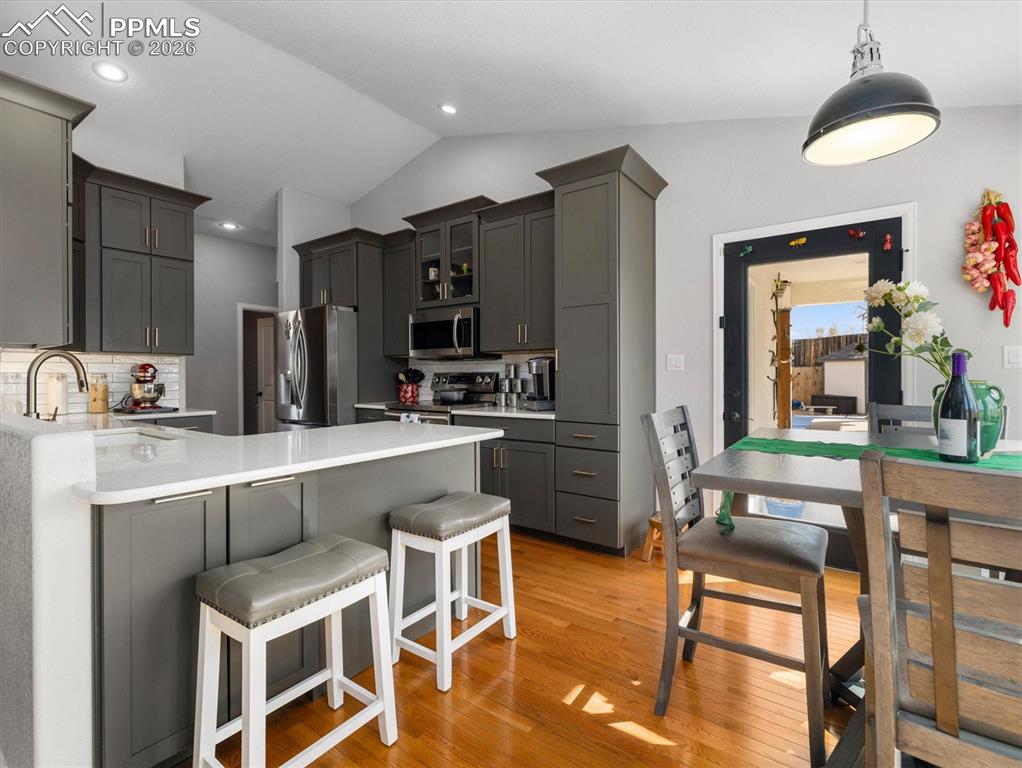 Image 6 of 41: Kitchen